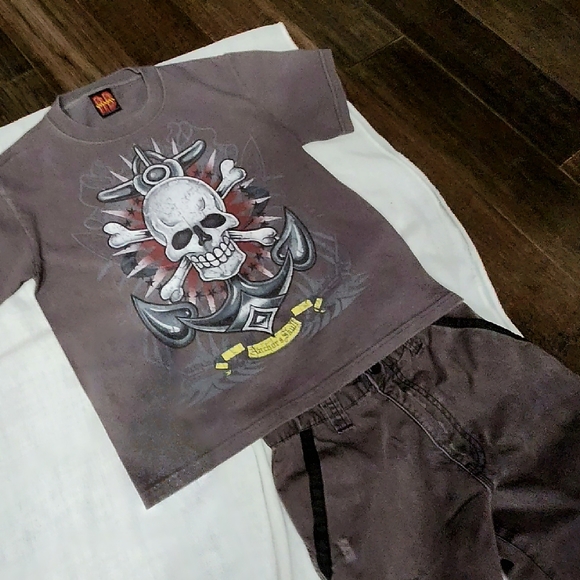 Youth 90's Boys Bundle size med 3 t-shirts and 2 pr of shorts. - Picture 3 of 6